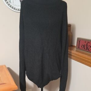 Women's Black Crew Neck Sweater